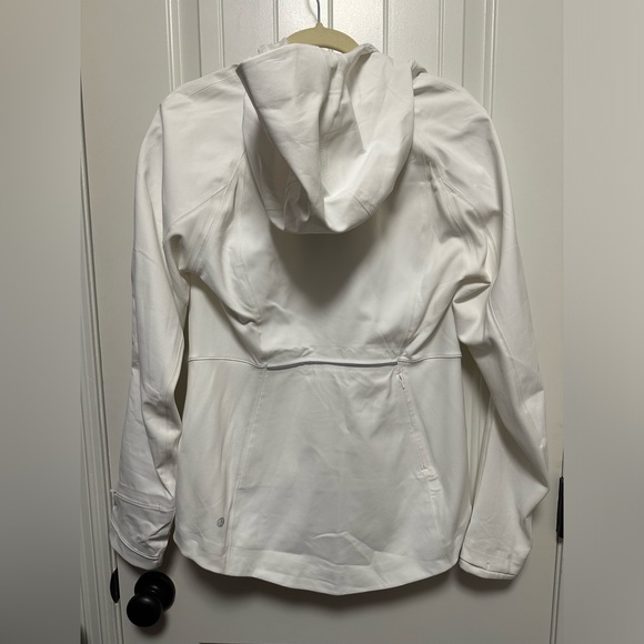 Lululemon rain jacket NWT - Picture 3 of 5